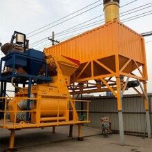 遼陽市御天龍60噸臥式水泥倉(cāng) 工程攪拌站方形水泥倉(cāng)優(yōu)勢(shì)