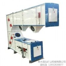 耐火材料專用Z型提升機，整機防爆，內(nèi)置強制通風系統(tǒng)